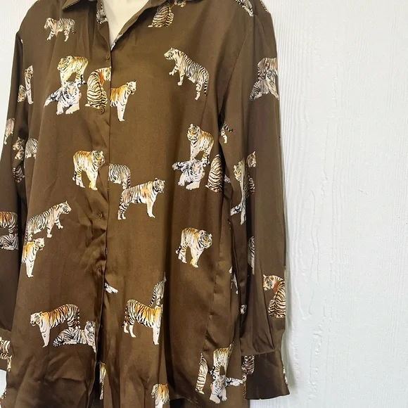 Zara - Fun Tiger Print Brown Button Down Casual  Long Sleeve Soft Blouse Size XS - Picture 4 of 9